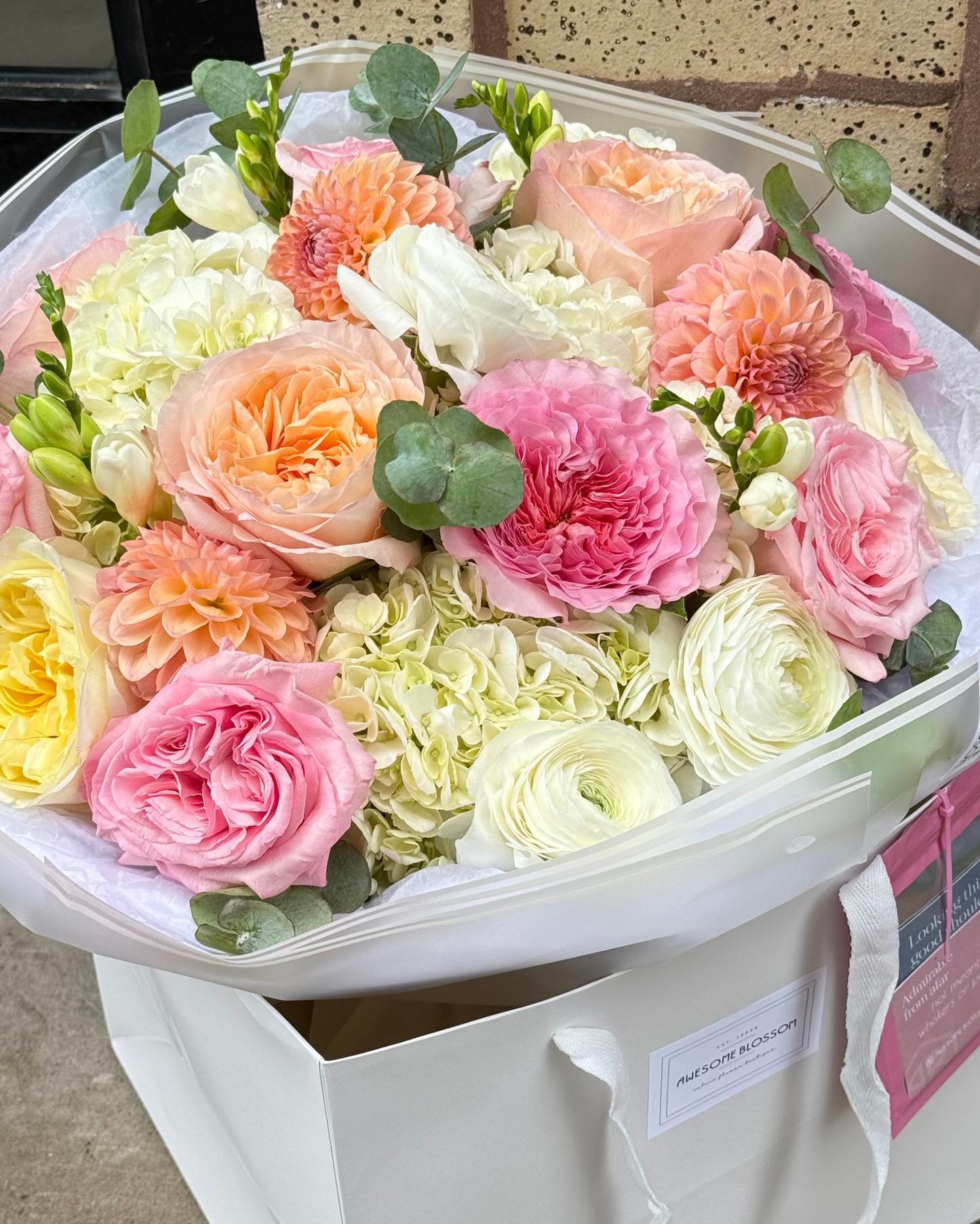 "Dusky garden" bouquet