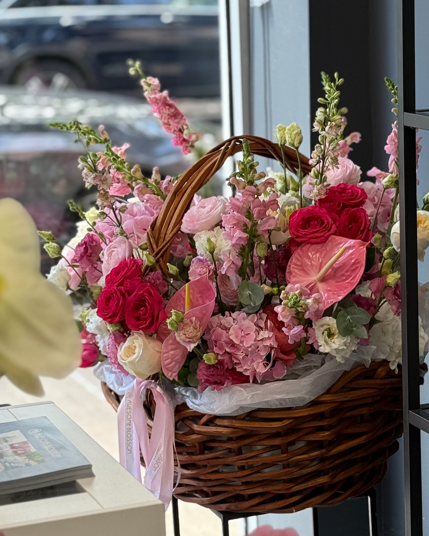 "Pink screams" basket