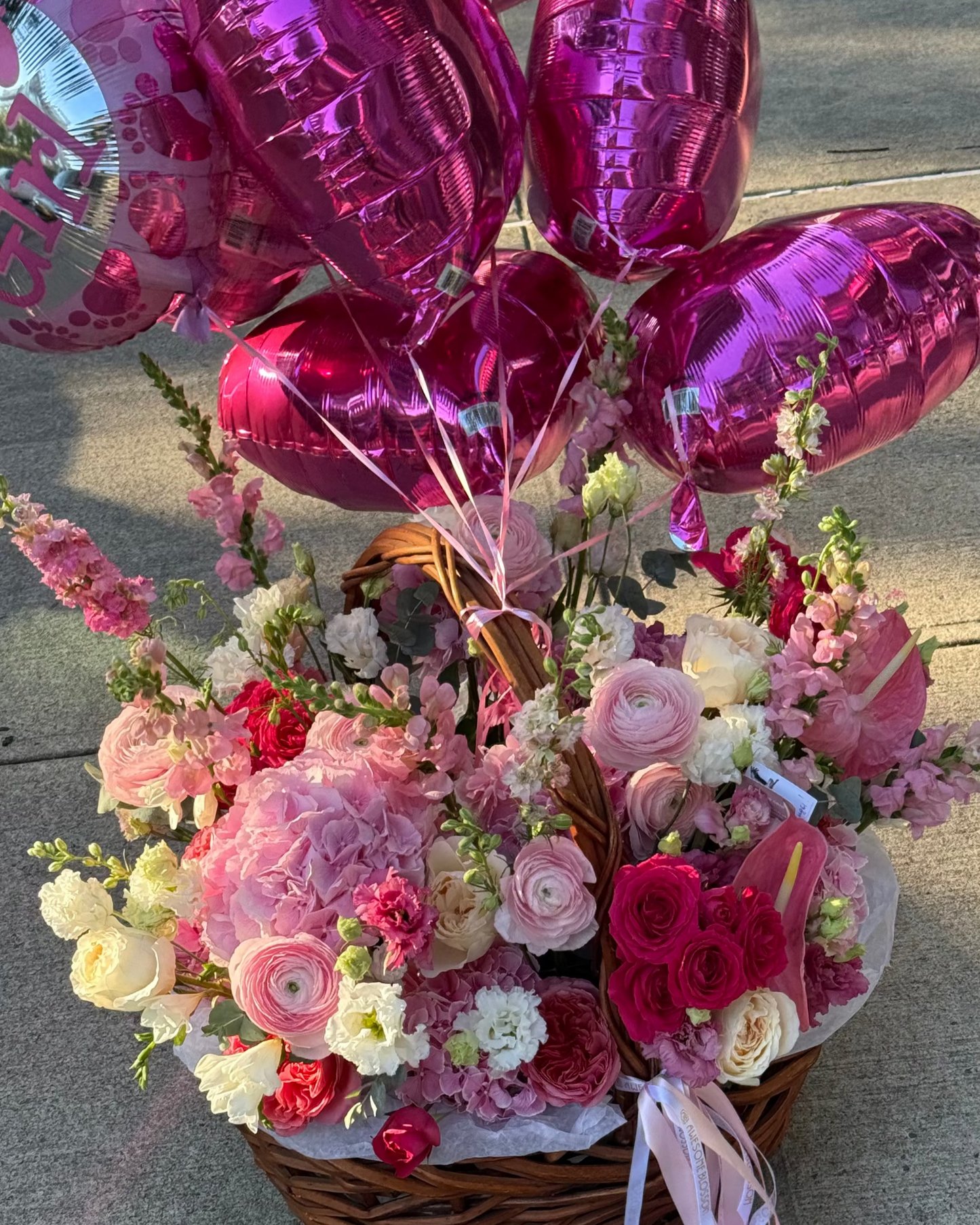 "Pink screams" basket