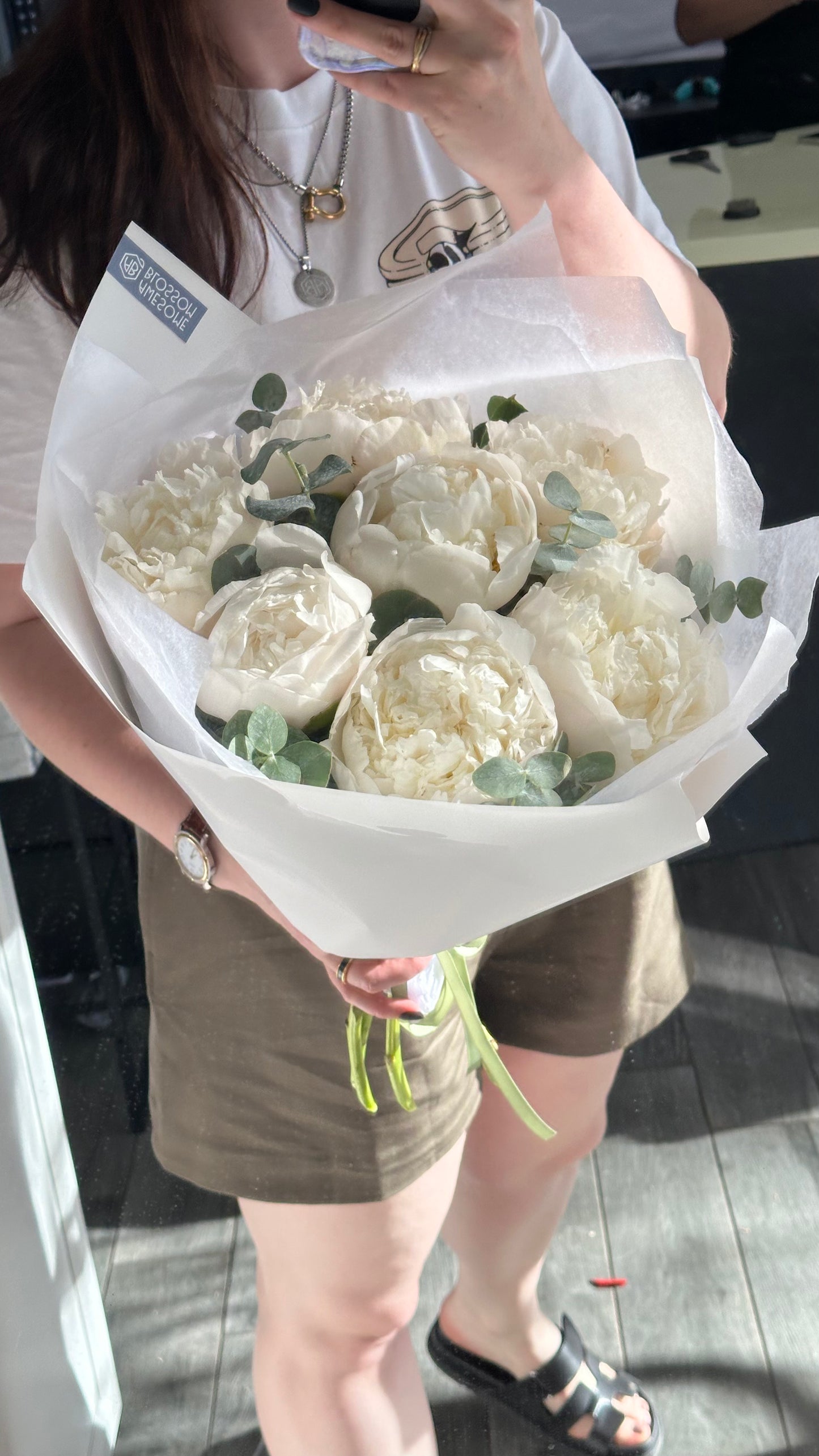 "White peony" bouquet