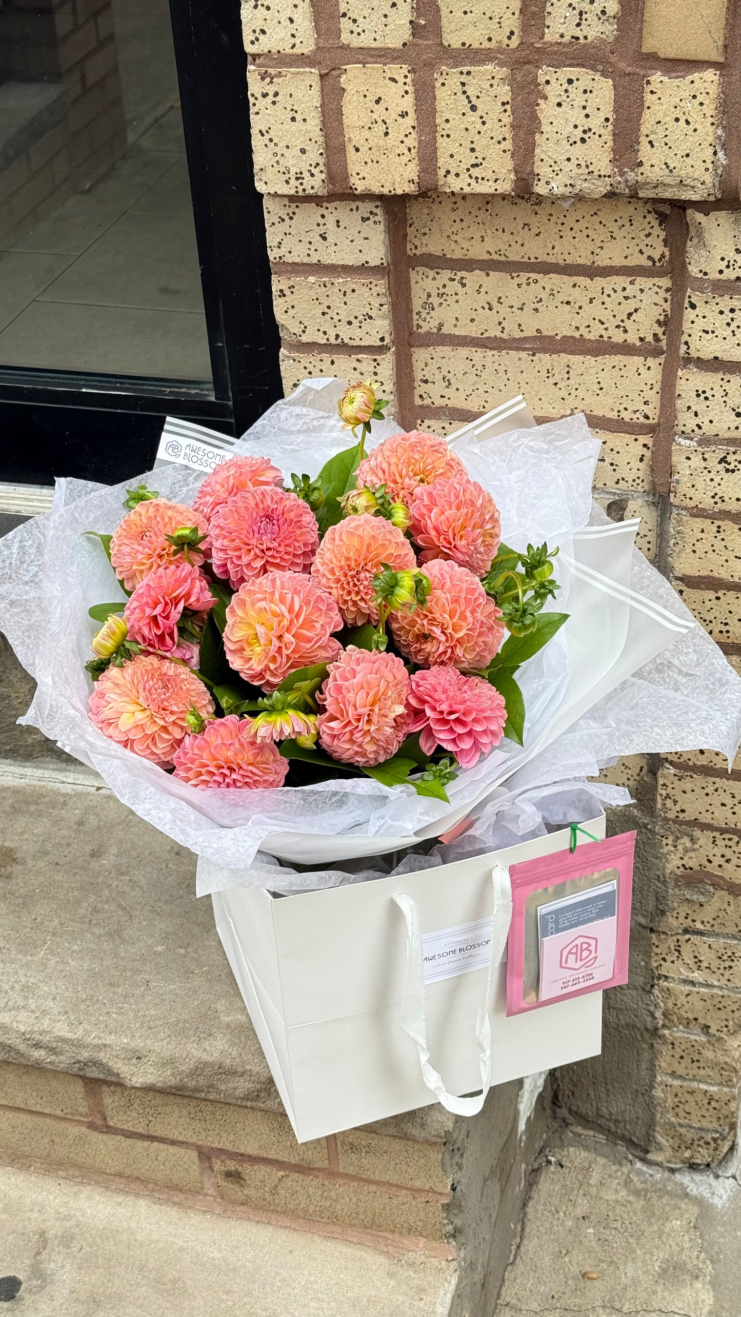 "Dahlia" bouquet