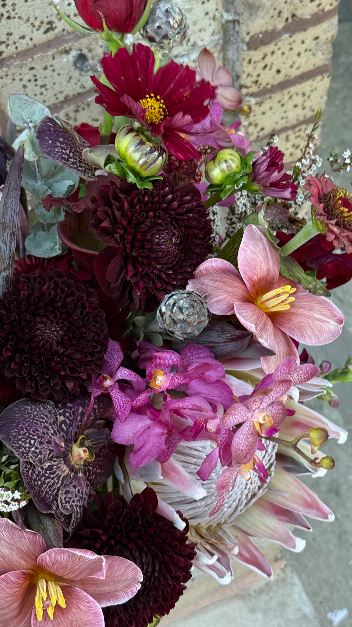 "Chocolate" interior bouquet
