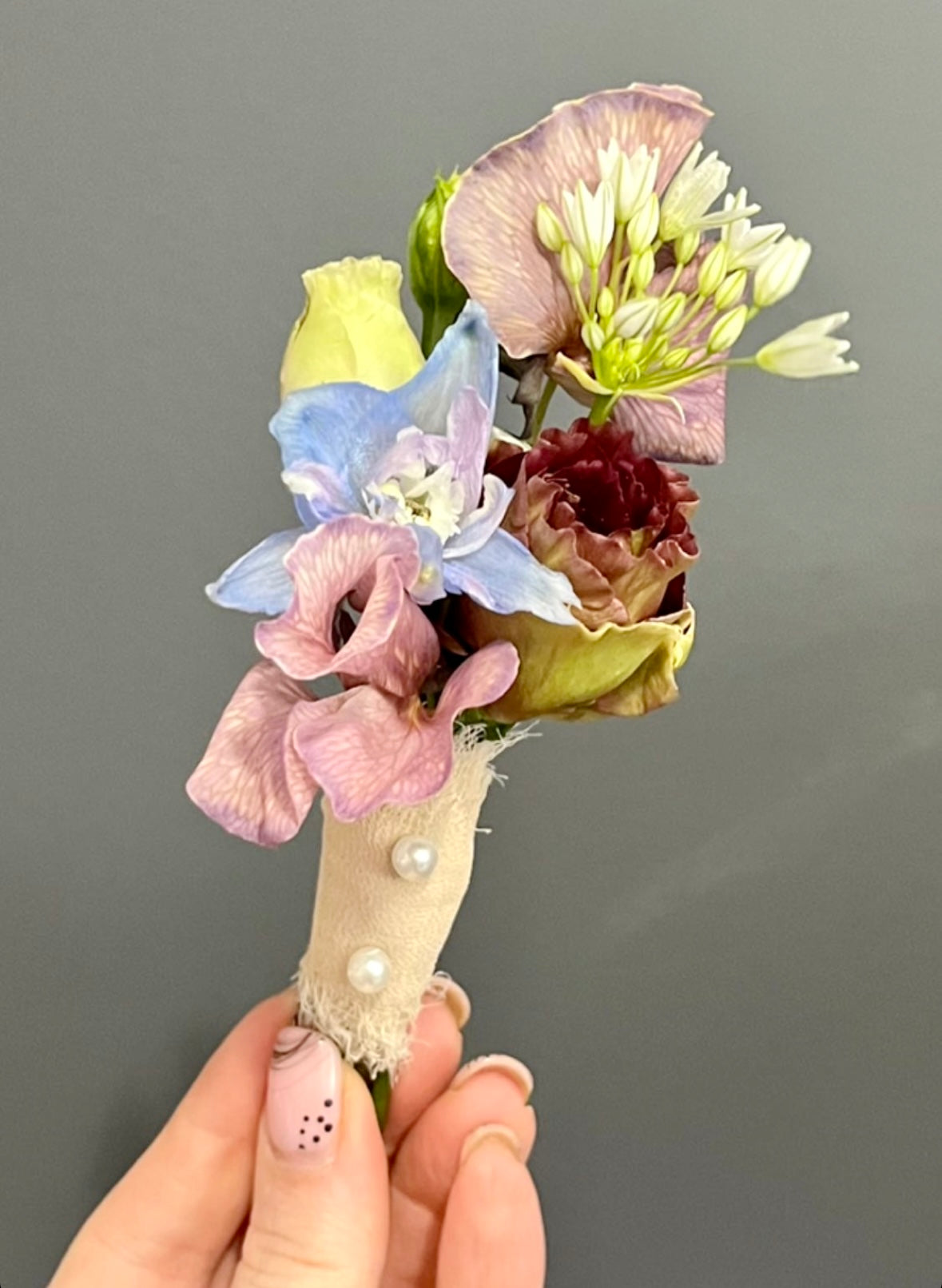 Bridal "Brown v-shape"