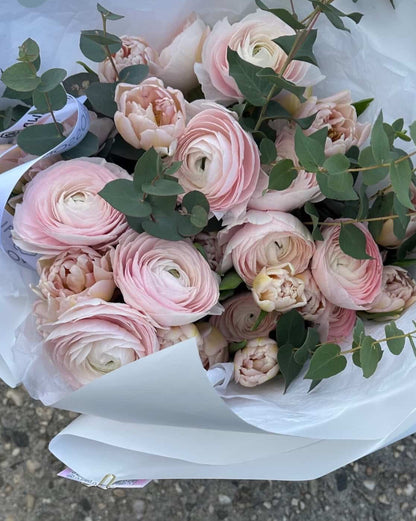 Ranunculus and tulips bouquet