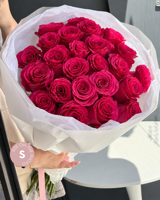 Bright pink roses mono bouquet