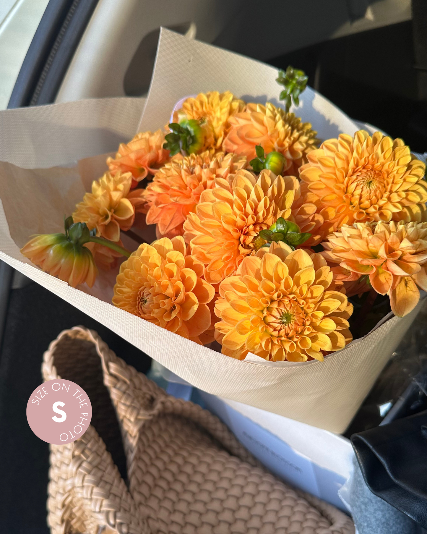 "Dahlia" bouquet