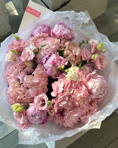 "Whispers of dawn" bouquet