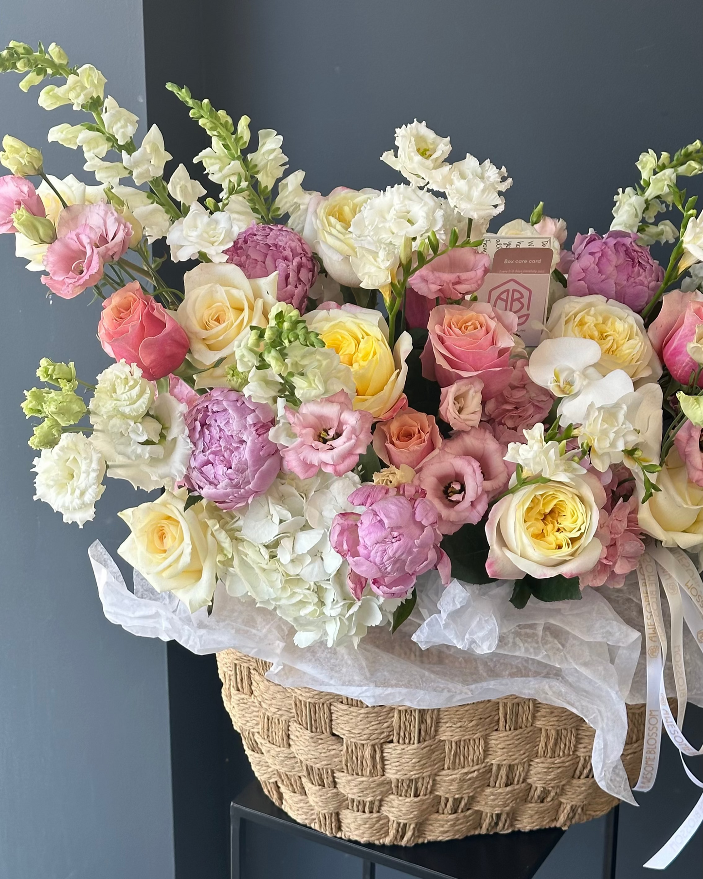 "Sunrise" basket