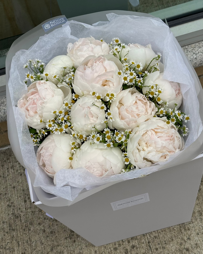 "Peony summer" bouquet