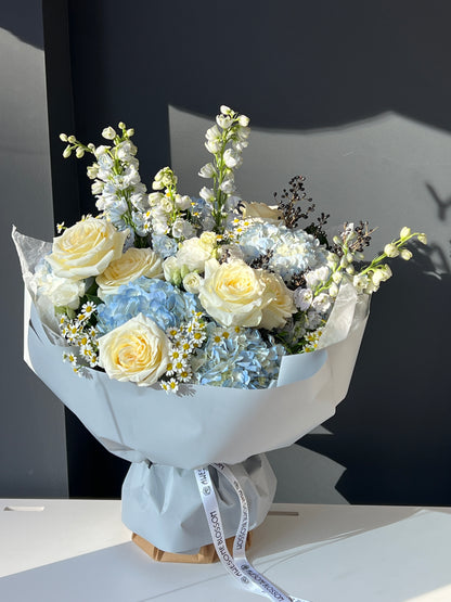 "Baby blues" bouquet