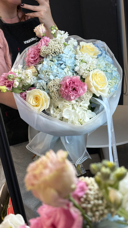 "Pink & Blue" bouquet