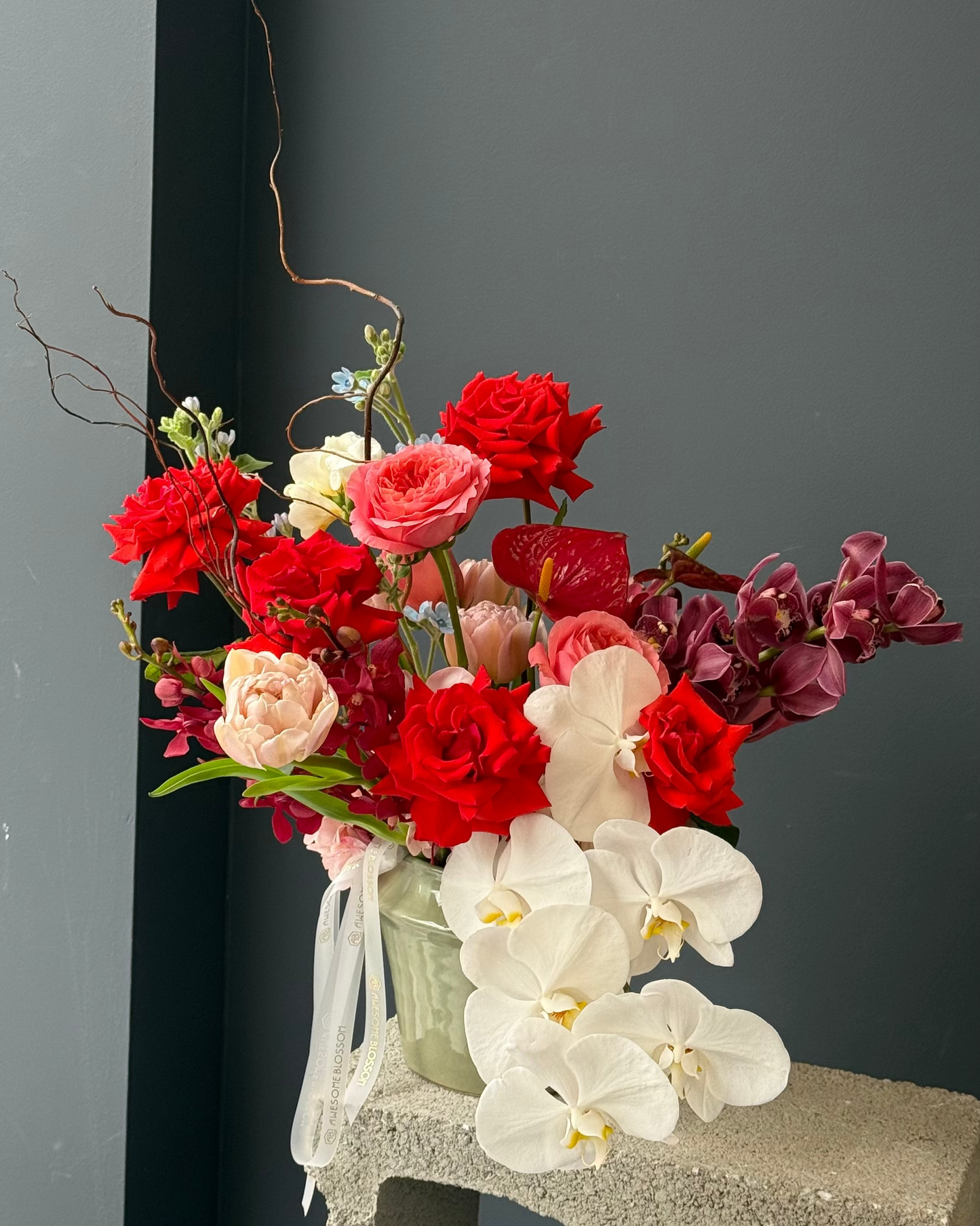 "Red oriental" interior bouquet