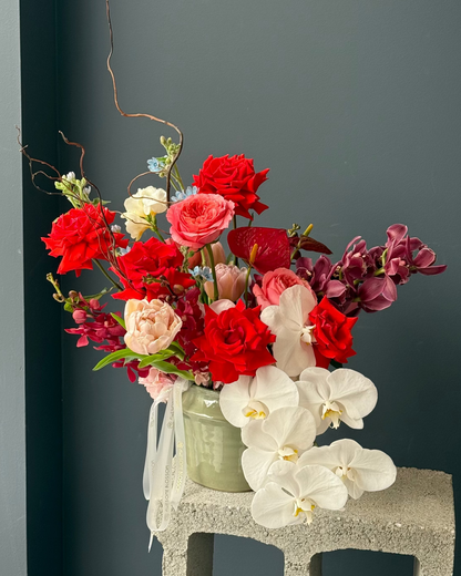 "Red oriental" interior bouquet