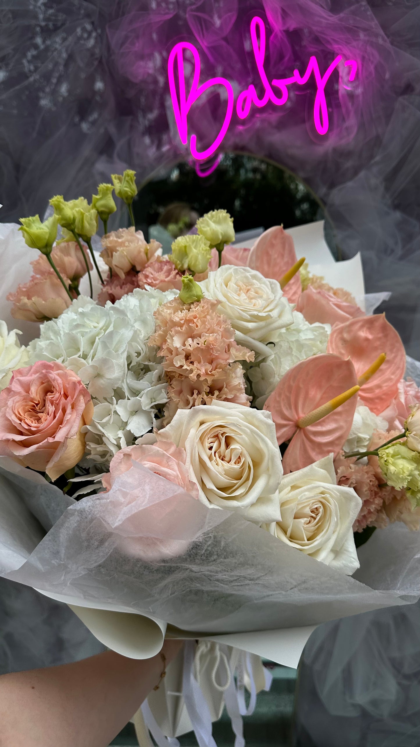 "Peach and cream" bouquet