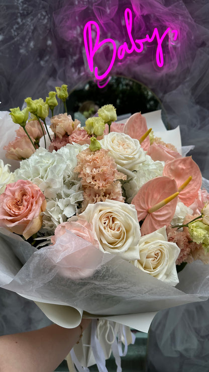 "Peach and cream" bouquet