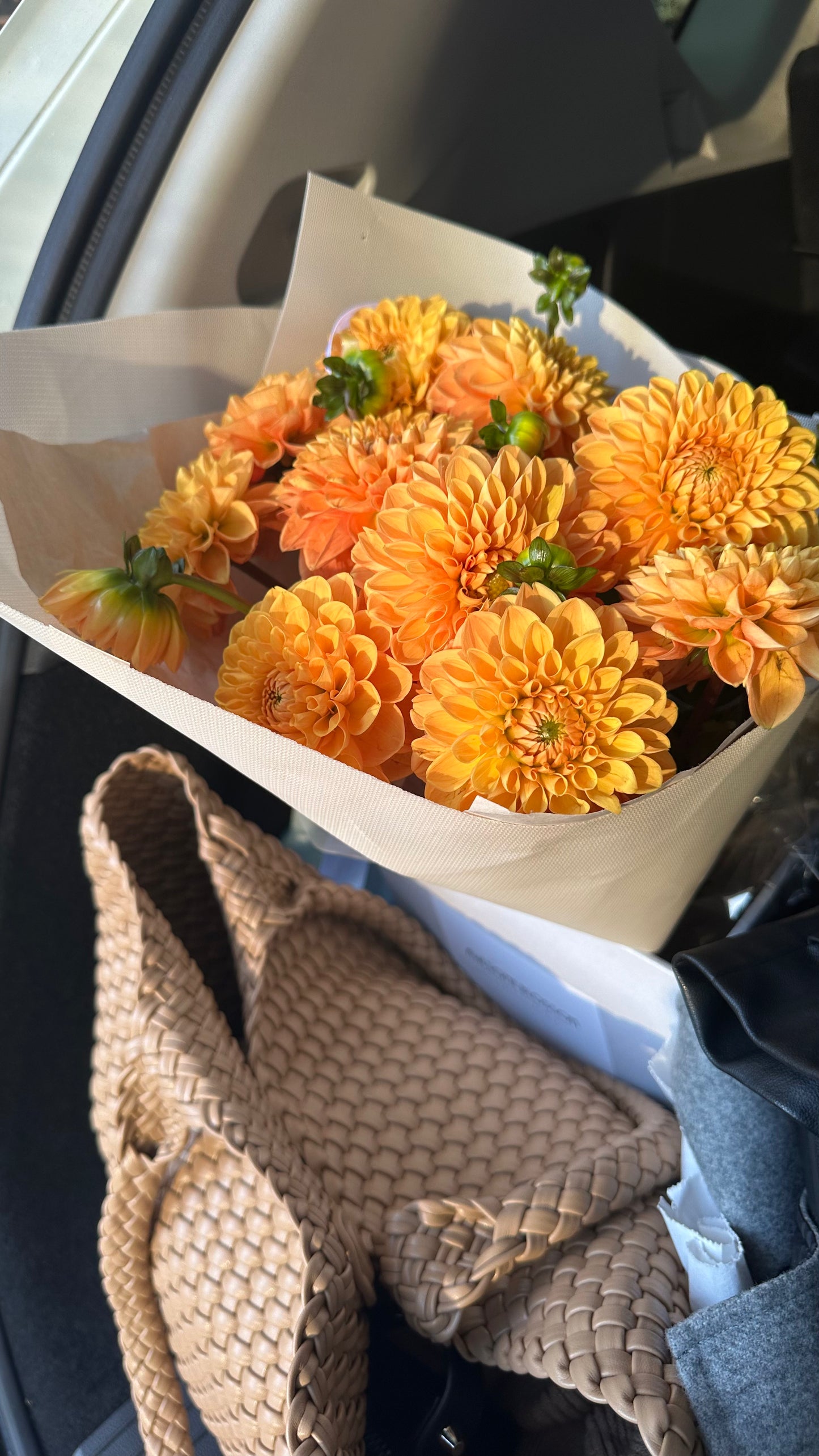 "Dahlia" bouquet