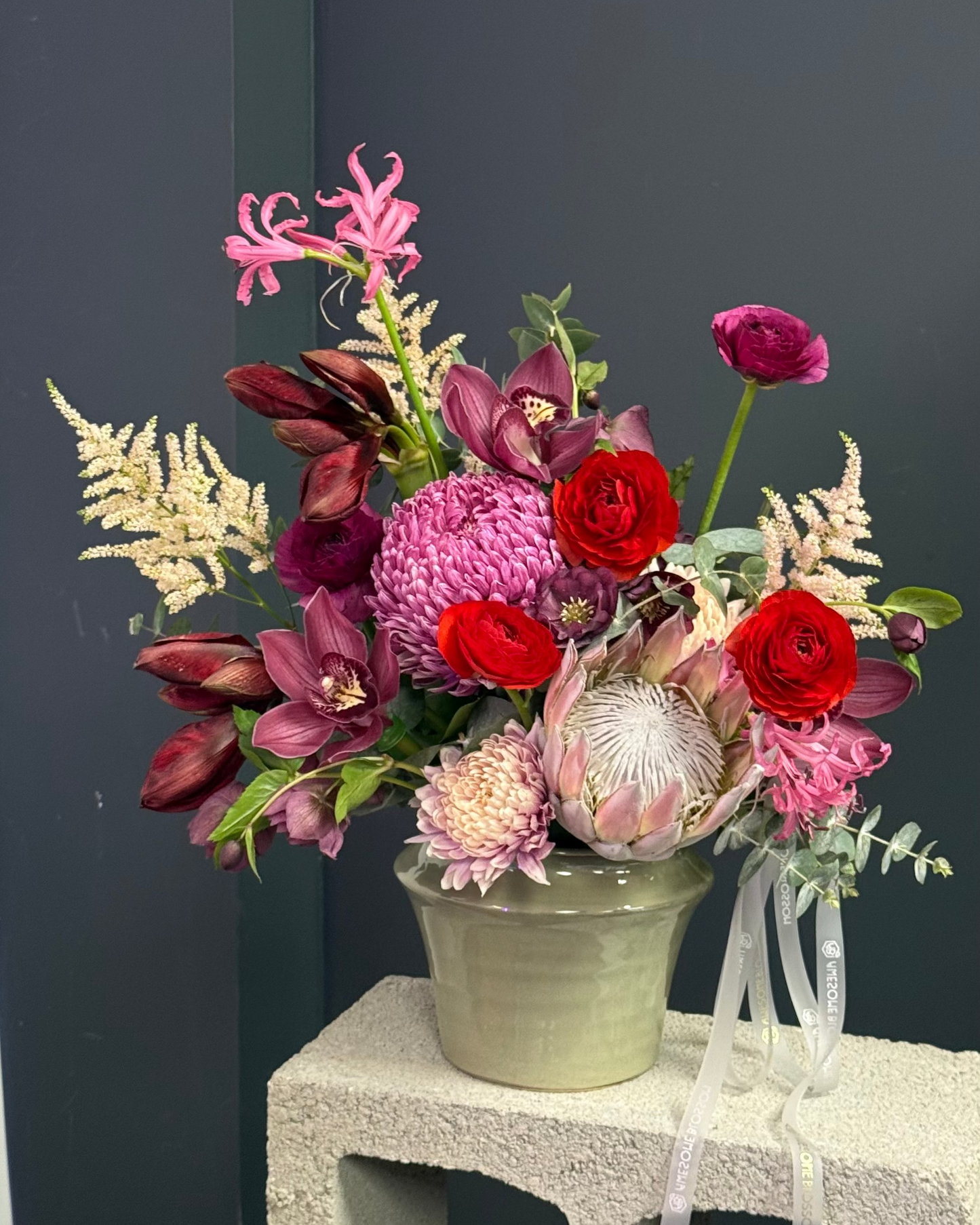 "Exotic red" interior bouquet