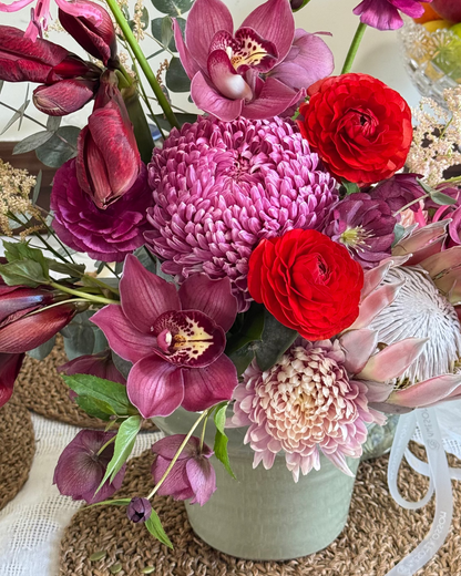 "Exotic red" interior bouquet