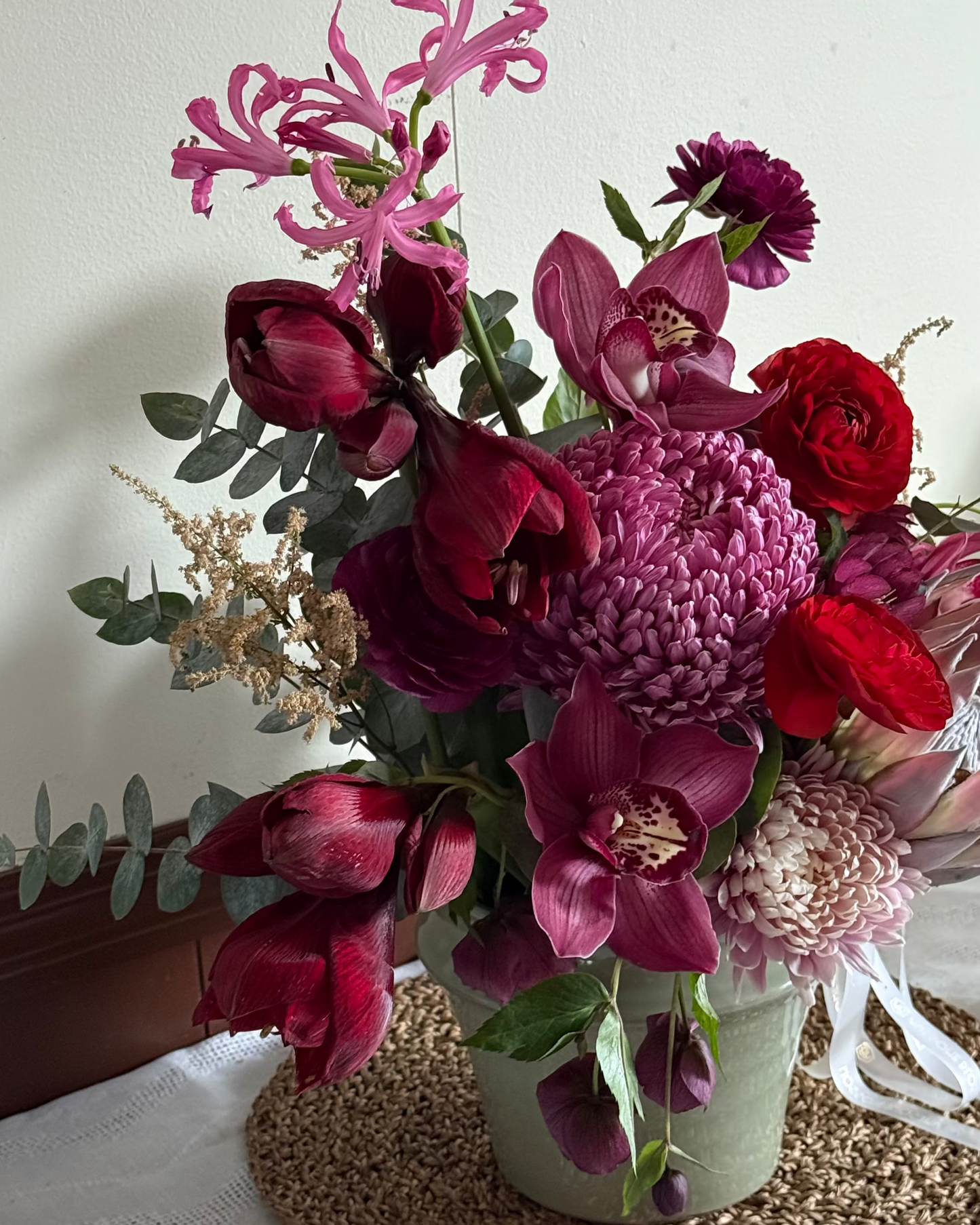 "Exotic red" interior bouquet