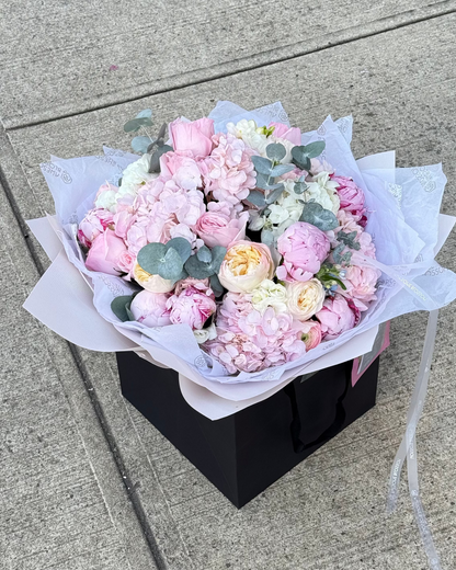 "Light pillow" bouquet