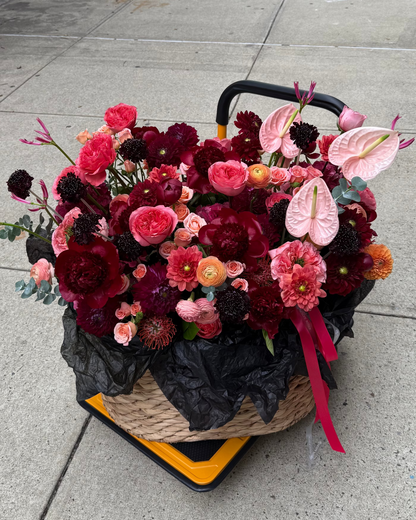 "Midnight garden" Basket