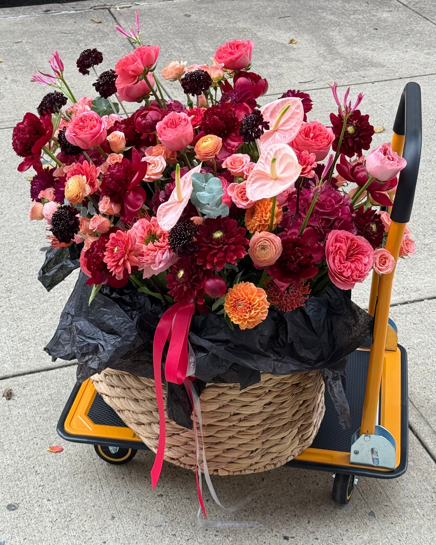 "Midnight garden" Basket