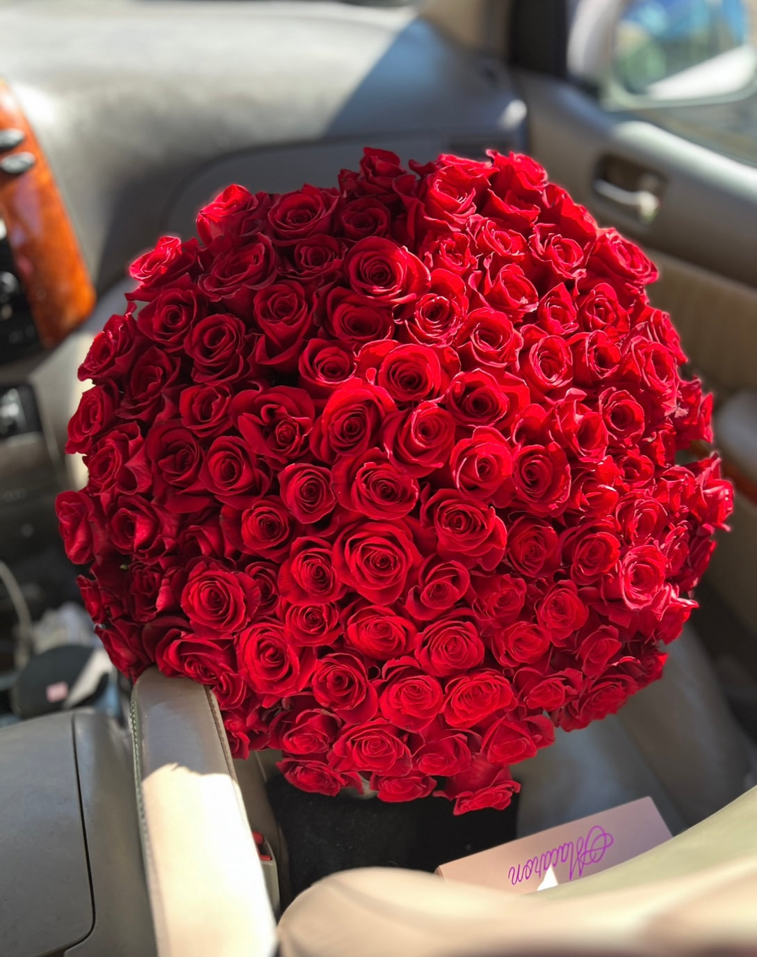 Mono Roses Mono red roses – Awesome Blossom NYC